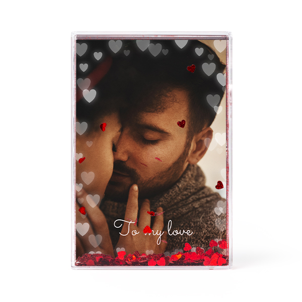 Photo frame with heart confetti Photo frame with heart confetti