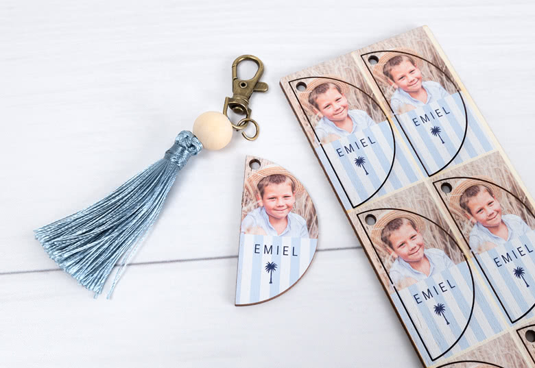 Houten label sleutelhanger met kwastje (set van 6)