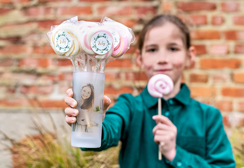 [ProductCategory.Fun_Ideas.Lollipops,Name]